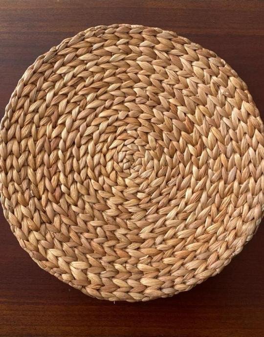 Alas Piring Eceng Gondok